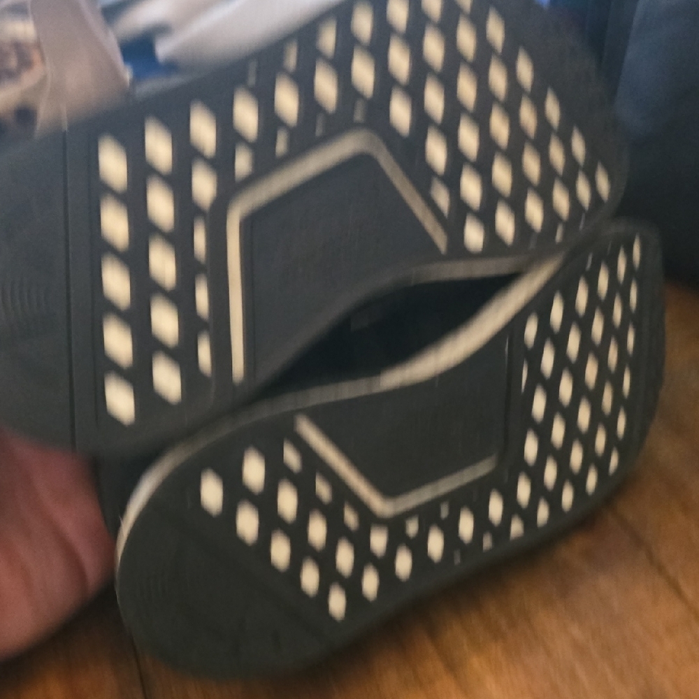 Adidas Black and White Sneakers for Everyday Comfort - Picture 12 of 12